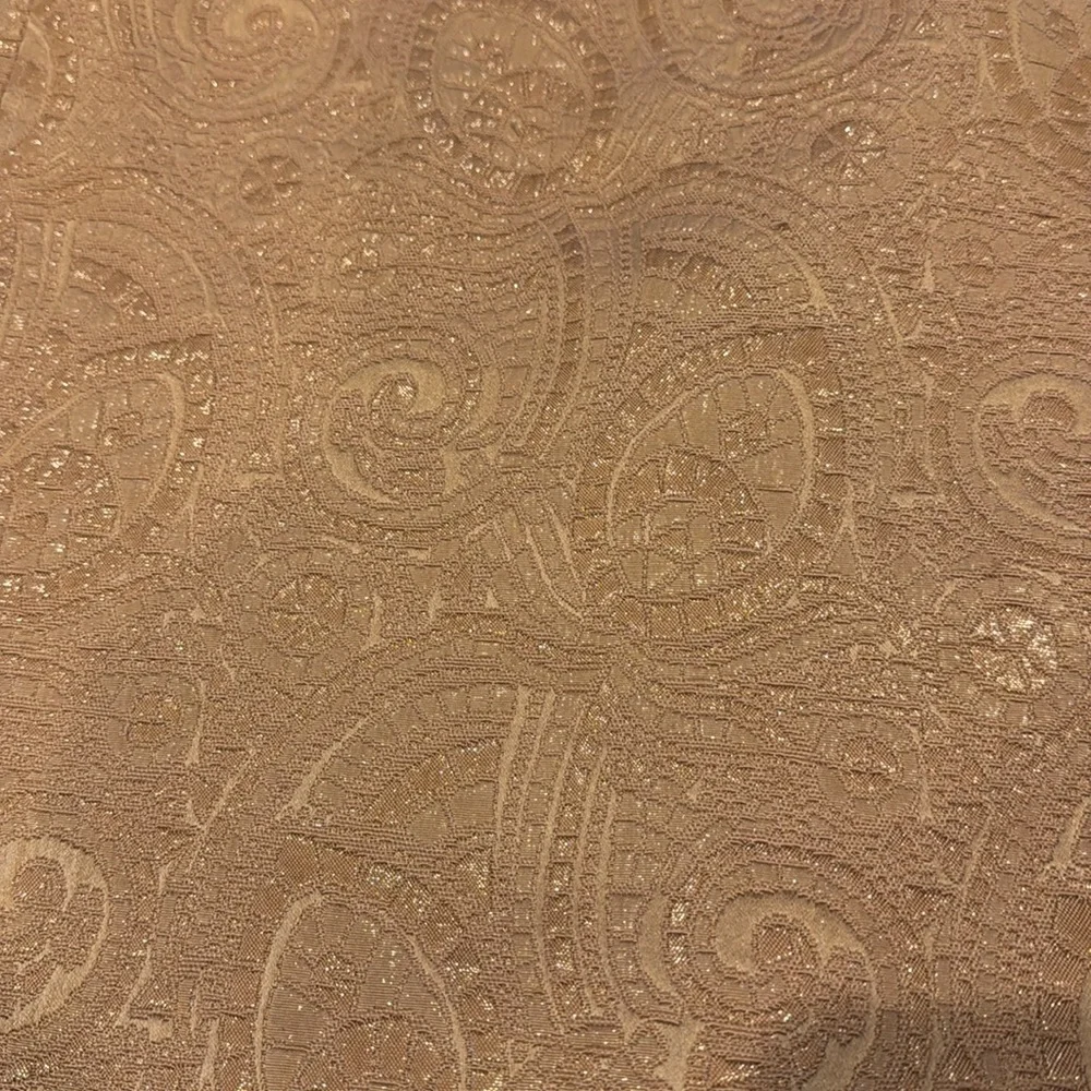Banana Republic NWOT Pencil lined Skirt, texture with Metallic fabric. - Picture 7 of 8